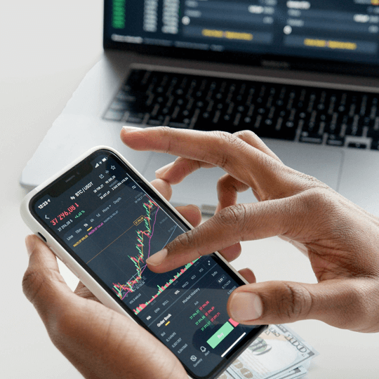 Xybero Renda - Team of Cryptocurrency Experts